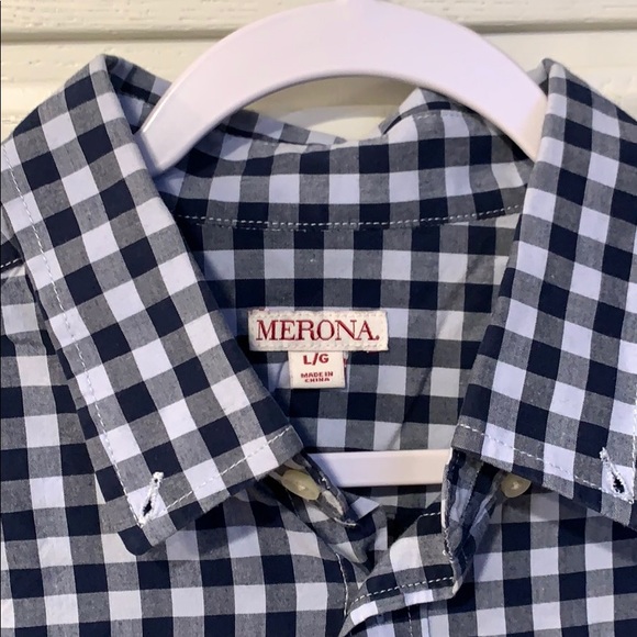 Button up shirt - Picture 2 of 3